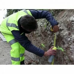 Traceur De Chantier CERISE Fluo Multidirectionnel IDEAL SPRAY SOPPEC -12 MOIS - 141825O